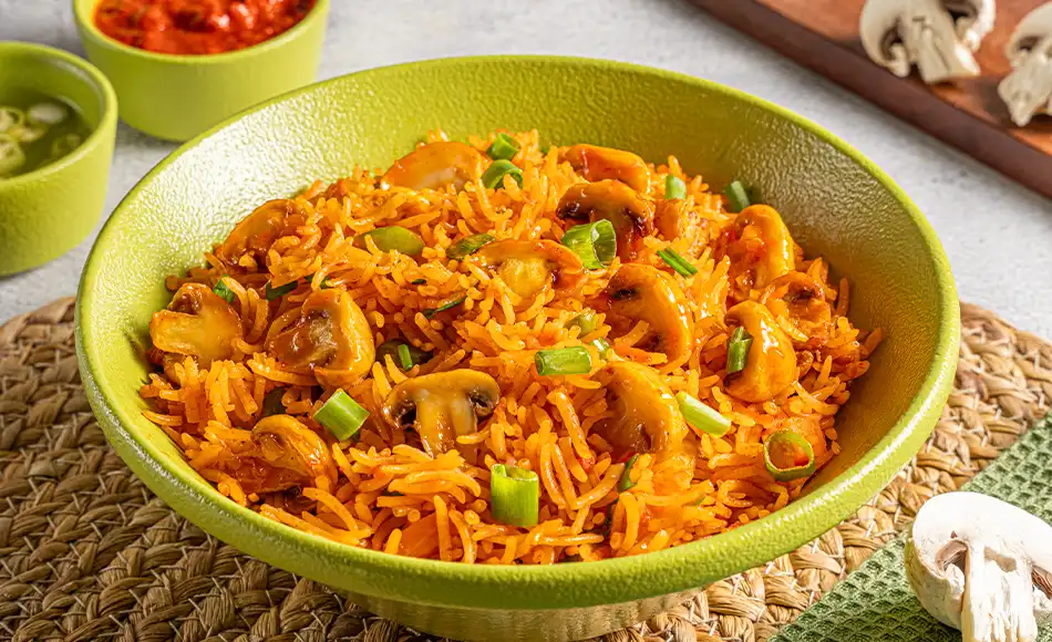 Mushroom Schezwan Garlic Rice Half